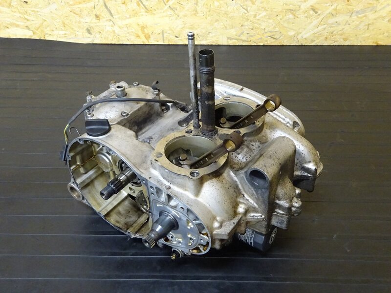 【250623】W650(EJ650A-032)◆ エンジン腰下 クランクシャフト コンロッド ミッション ※エンジンパーツ【検索：W400 EJ400A | 中古バイクパーツ通販・買取　ジャンクヤード鳥取　JunkYard