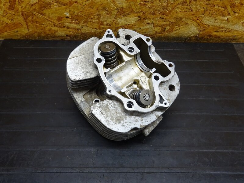 【250813】SR500(1JN-224)◆ シリンダーヘッド バルブ ※エンジンパーツ【検索：2J2 SR400 2H6 1JR | 中古バイクパーツ通販・買取　ジャンクヤード鳥取　JunkYard