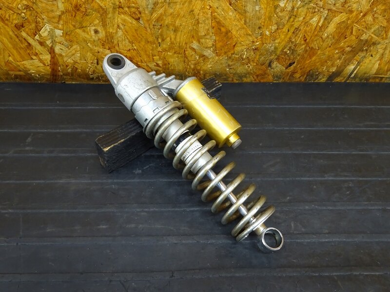 【250819】● リアサスペンション(4) リアサス 1本 ヤマハ純正 4AA-22259-20 取付使用未確認【検索：SRV250 4DN | 中古バイクパーツ通販・買取　ジャンクヤード鳥取　JunkYard