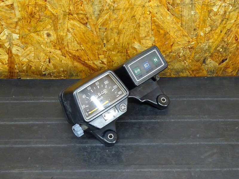 【250819】● スピードメーター インジケーターランプ 36250km ヤマハ純正 破損有 取付使用未確認【検索：TW200 2JL DG07J | 中古バイクパーツ通販・買取　ジャンクヤード鳥取　JunkYard
