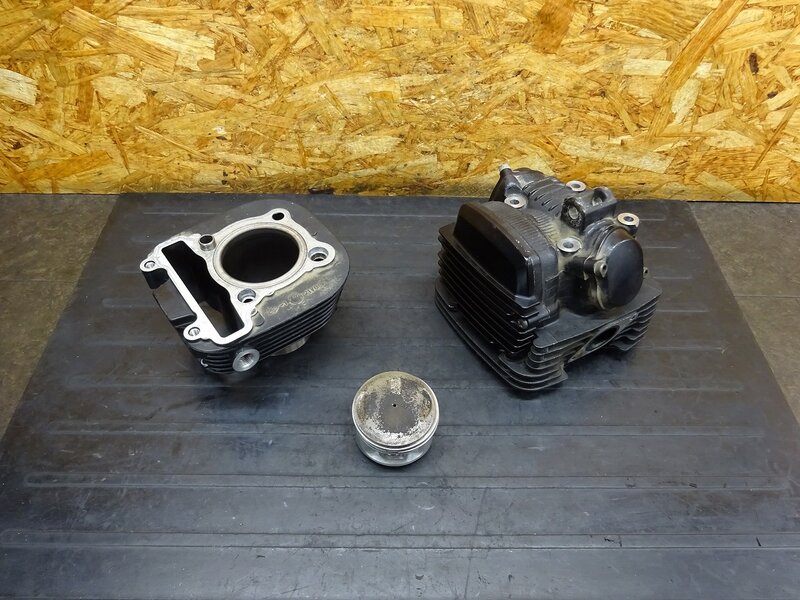 【250924】TW200(2JL-060)◆ シリンダーヘッドセット シリンダー カムシャフト ピストン ※エンジンパーツ 【DG07J TW225 DG09J | 中古バイクパーツ通販・買取　ジャンクヤード鳥取　JunkYard