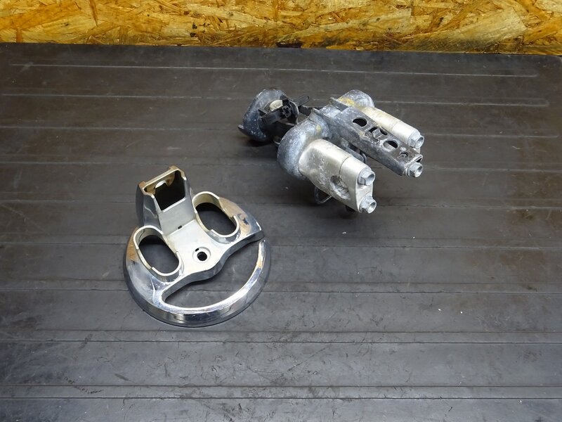 【250936】ダンク(AF74-1004)◆ ハンドルポスト ハンドルクランプ ハンドルポストカバー メッキ | 中古バイクパーツ通販・買取　ジャンクヤード鳥取　JunkYard