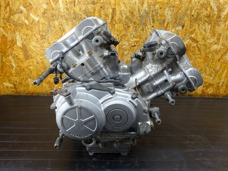 【251008】VT250スパーダ(MC20-1004)◆ 中古エンジン 始動確認後取り外し!! ジェネレーター セルモーター | 中古バイクパーツ通販・買取　ジャンクヤード鳥取　JunkYard