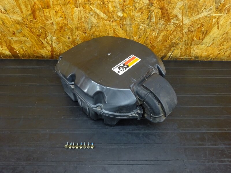 【251021】VTR1000F◇ エアクリーナーボックス エアクリボックス エアクリ 割れ有 【SC36 ファイアーストーム | 中古バイクパーツ通販・買取　ジャンクヤード鳥取　JunkYard
