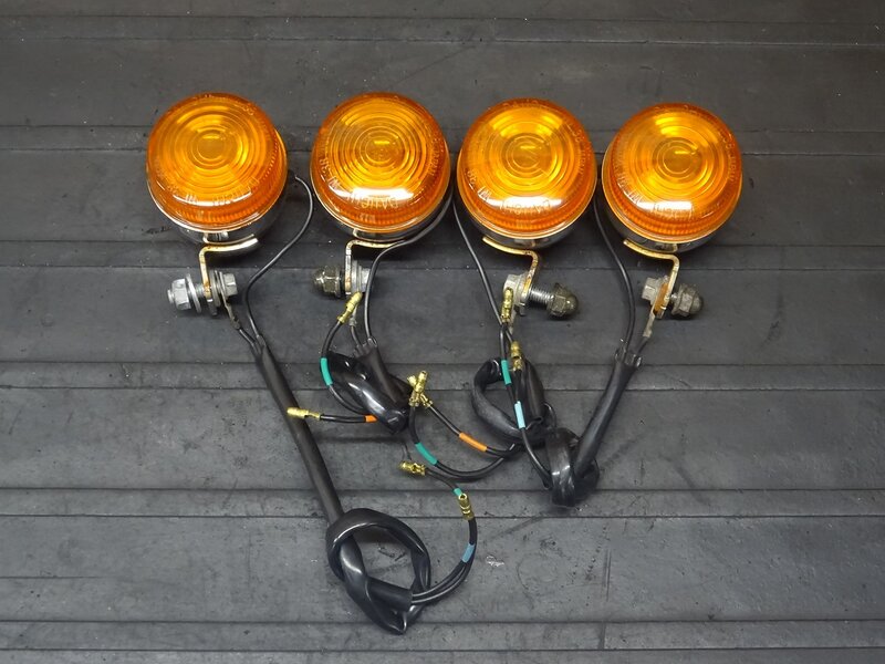 【251101】エイプ100(HC07-1301)■ ウインカー4個セット フロントウインカー リアウインカー ウィンカー 錆有 【エイプ50 XR100 | 中古バイクパーツ通販・買取　ジャンクヤード鳥取　JunkYard