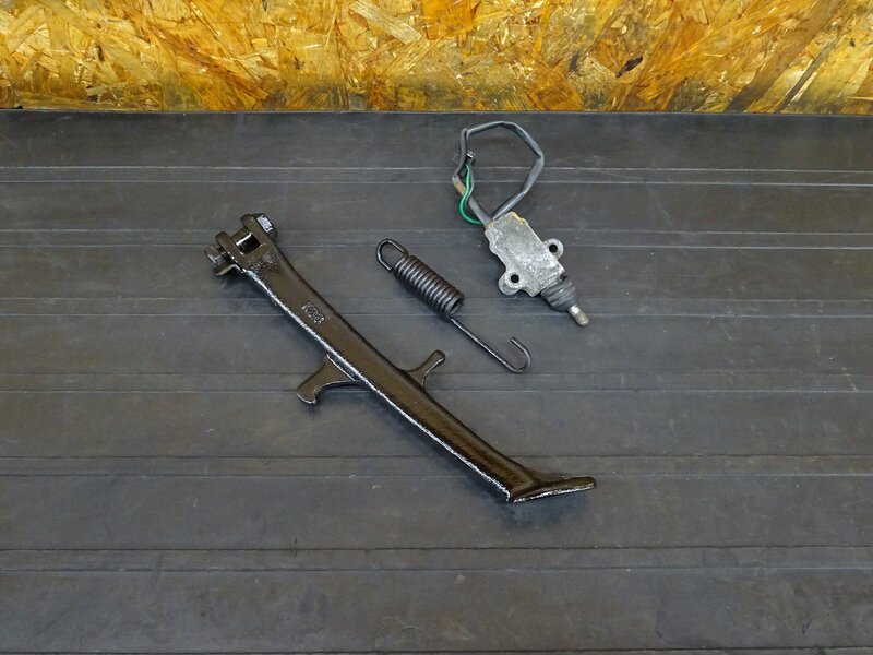 【251120】ZRX400(ZR400E-006)◇ サイドスタンド スタンドスイッチ スプリング 色塗り有 【前期 ZRX-2 ZRX-Ⅱ | 中古バイクパーツ通販・買取　ジャンクヤード鳥取　JunkYard