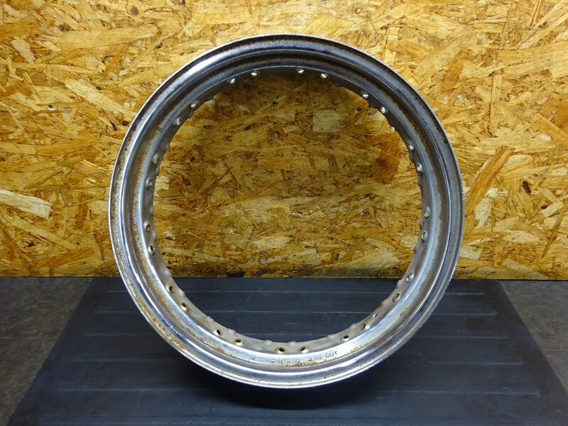 【251211】スティード400(NC26-1441)◆ リアホイールリム 15×3.50 D.I.D 錆有 | 中古バイクパーツ通販・買取　ジャンクヤード鳥取　JunkYard