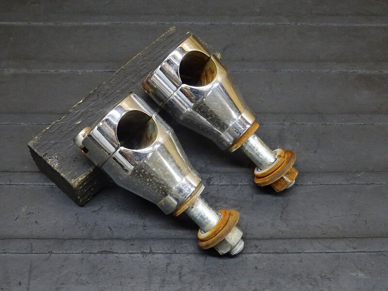 【251232】ドラッグスター400(4TR-109)◆ 社外ハンドルポスト 1インチ 25.4mm 錆有 | 中古バイクパーツ通販・買取　ジャンクヤード鳥取　JunkYard