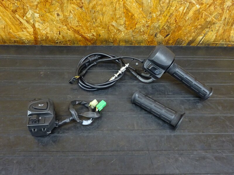 【260105】クロスカブ110(JA45-1003)◇ ハンドルスイッチ左右セット スイッチボックス スロットル | 中古バイクパーツ通販・買取　ジャンクヤード鳥取　JunkYard