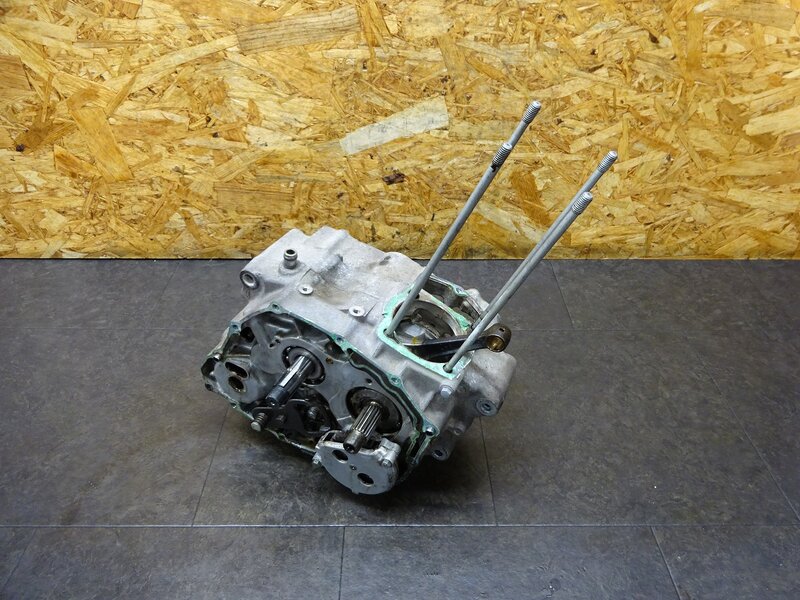 【250603】FTR223(MC34-1005)◆ エンジン腰下 ミッション クランクシャフト クランクケース ※エンジンパーツ | 中古バイクパーツ通販・買取　ジャンクヤード鳥取　JunkYard
