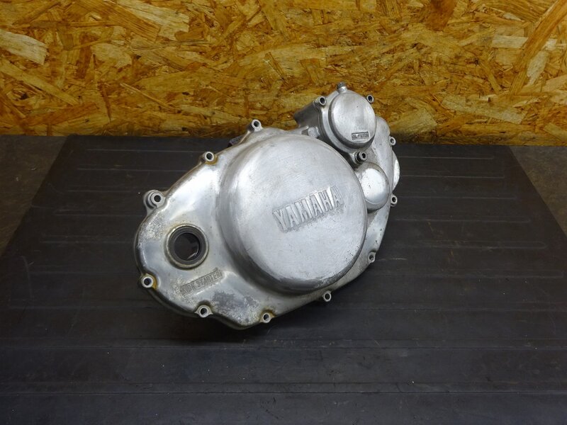 【250724】SR400(1JR-269)◆ クラッチカバー エンジンカバー右 腐食有 ※エンジンパーツ【検:SR500 1JN 2J2 2H6 | 中古バイクパーツ通販・買取　ジャンクヤード鳥取　JunkYard