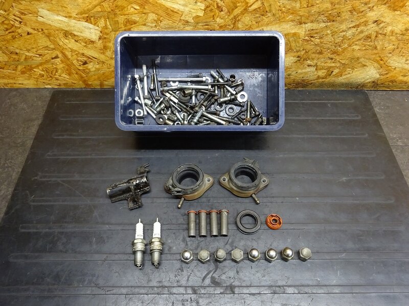 【250803】XS650SP(3G5-000)◆ エンジンボルトセット インシュレーター インマニ ※エンジンパーツ【SPL スペシャル | 中古バイクパーツ通販・買取　ジャンクヤード鳥取　JunkYard
