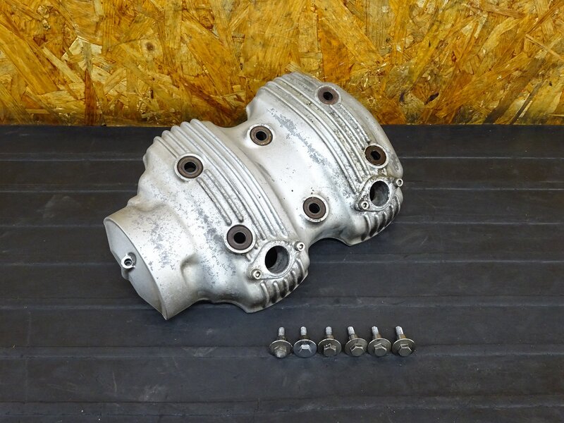 【250811】W650(EJ650A-012)◇ シリンダーヘッドカバー エンジンカバー ※エンジンパーツ【検索:W400 EJ400A | 中古バイクパーツ通販・買取　ジャンクヤード鳥取　JunkYard