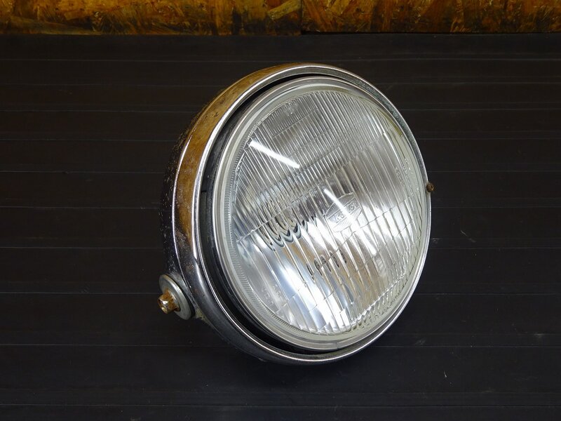 【250914】SR500(1JN-226)● ヘッドライト レンズ ケース 錆有 【検索:2J2 SR400 2H6 1JR | 中古バイクパーツ通販・買取　ジャンクヤード鳥取　JunkYard