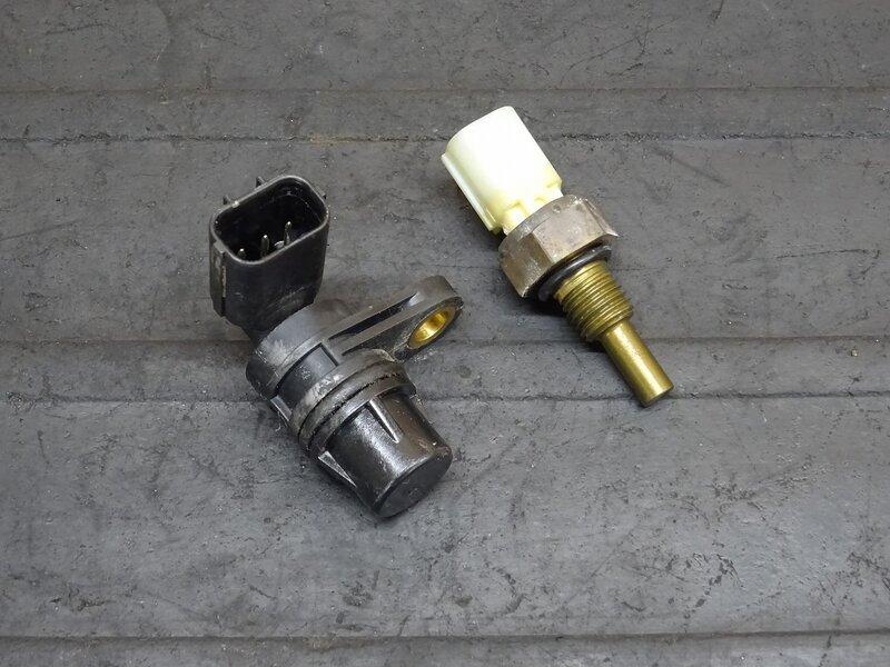 【250936】ダンク(AF74-1004)◆ センサーセット スピードセンサー 水温センサー ※エンジンパーツ AF74E型 【検索：タクト ジョルノ | 中古バイクパーツ通販・買取　ジャンクヤード鳥取　JunkYard