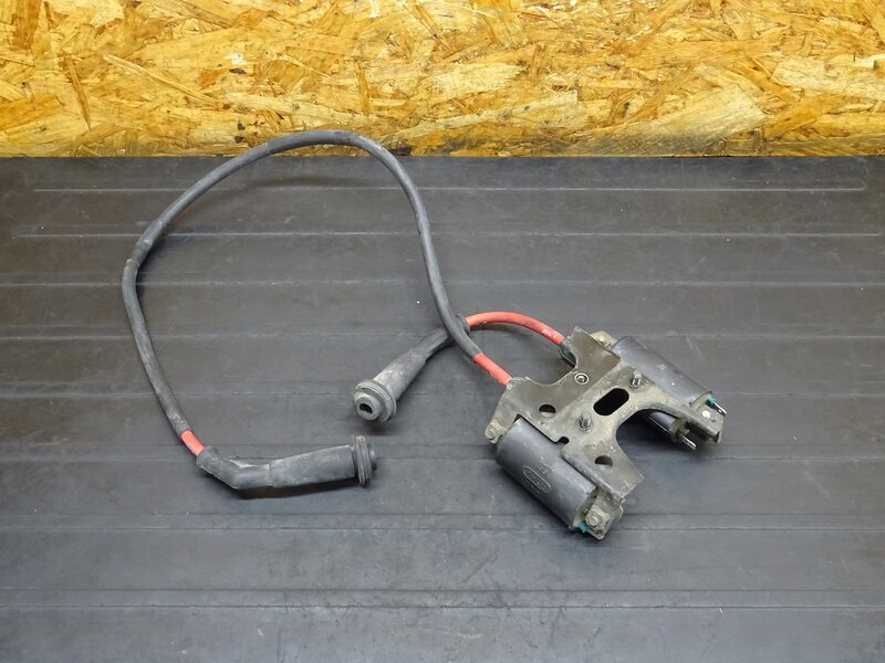 【251008】VT250スパーダ(MC20-1004)◆ イグニッションコイル プラグコード プラグキャップ | 中古バイクパーツ通販・買取　ジャンクヤード鳥取　JunkYard