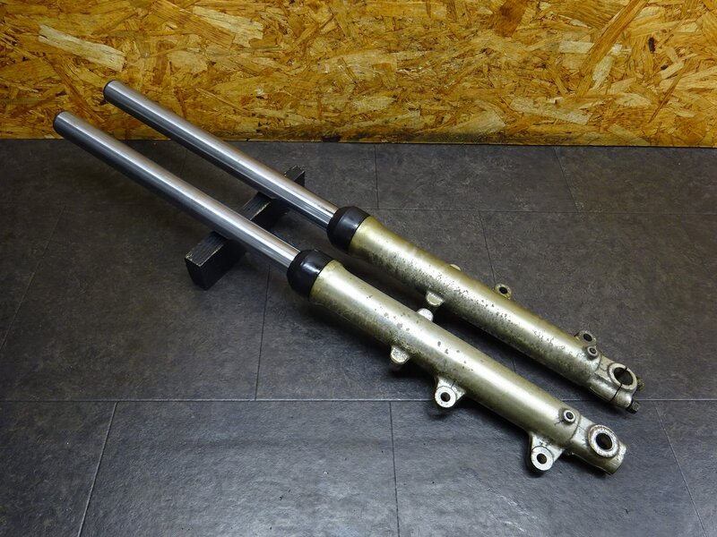 【251013】XS650SP(447-904)◆ フロントフォーク インナーチューブ ボトムケース オイル漏れ有 【SPL スペシャル ※検索：3G5 TX650 | 中古バイクパーツ通販・買取　ジャンクヤード鳥取　JunkYard