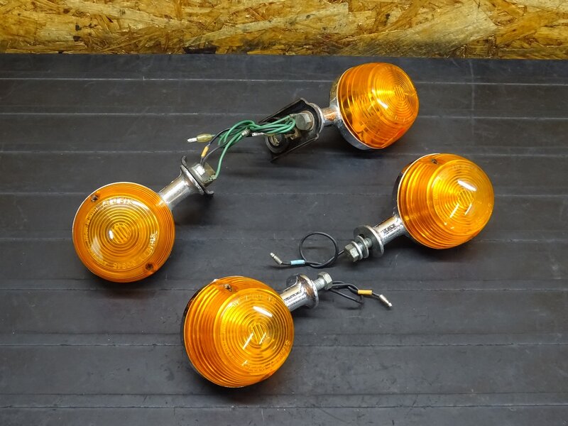 【251044】CB350(CB350-1069)◆ ウインカー前後左右セット フロント/リアウインカー ウィンカー 【検索:CB250 エクスポート セニア | 中古バイクパーツ通販・買取 ジャンクヤード鳥取 JunkYard