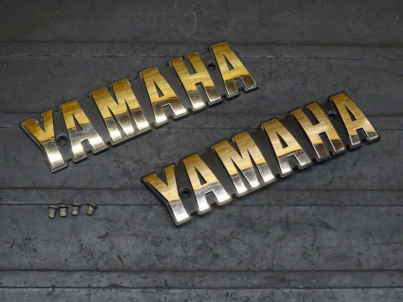 【251123】XS650SP(3G5-459)◆ 社外タンクエンブレム左右セット ゴールド シルバー 【SPL スペシャル | 中古バイクパーツ通販・買取　ジャンクヤード鳥取　JunkYard