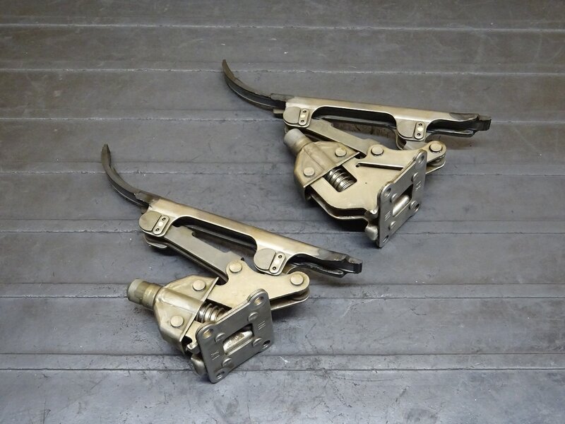 【251206】VTR250(MC33-1602)◆ カムチェーンテンショナー カムチェーンガイド ※エンジンパーツ【Fi | 中古バイクパーツ通販・買取　ジャンクヤード鳥取　JunkYard