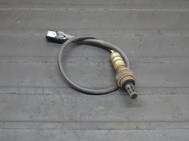 【251210】スカイウェイブ250S(CJ46A-104)◆ O2センサー マフラーセンサー | 中古バイクパーツ通販・買取　ジャンクヤード鳥取　JunkYard