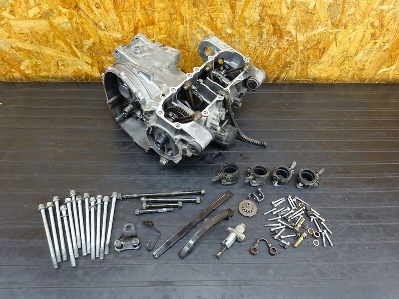 【260301】ZZR400(ZX400N-008)◇ エンジン腰下 クランクケース クランクシャフト ミッション ※検:ZRX400 【エンジンパーツ ZZ-R400 | 中古バイクパーツ通販・買取　ジャンクヤード鳥取　JunkYard