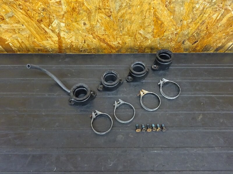 【260313】GSX250S(GJ76A-103)◇ インシュレーターセット インシュレーターバンド インマニ 硬化有 【刀 カタナ | 中古バイクパーツ通販・買取　ジャンクヤード鳥取　JunkYard