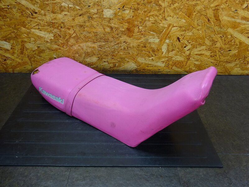 【260322】KDX125SR(DX125A-022)◆ シート 劣化/破れ有 ジャンク!! 【検索：200 220 250 | 中古バイクパーツ通販・買取　ジャンクヤード鳥取　JunkYard