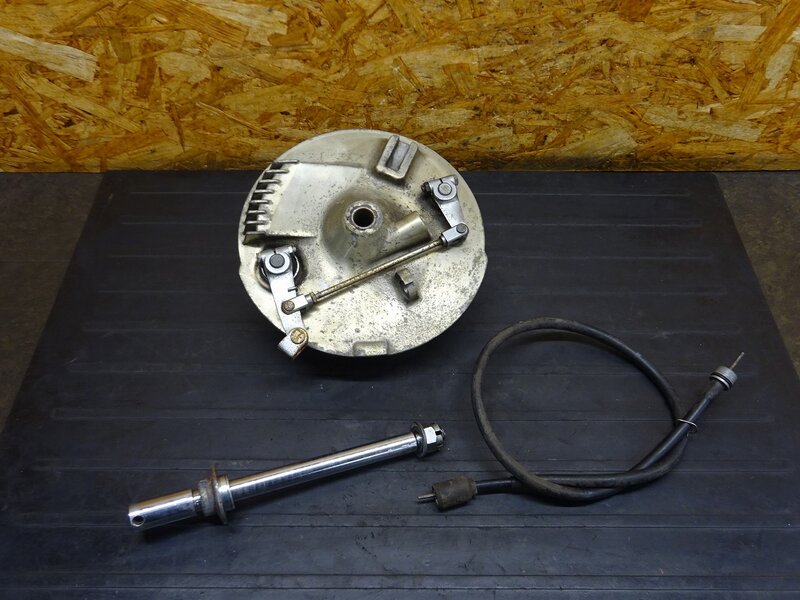 【250501】SR400(1JR-283)■ フロントドラムパネル ドラムブレーキ メーターワイヤー フロントアクスルシャフト ※検索：SR500 1JN 2J2 2H6 | 中古バイクパーツ通販・買取　ジャンクヤード鳥取　JunkYard