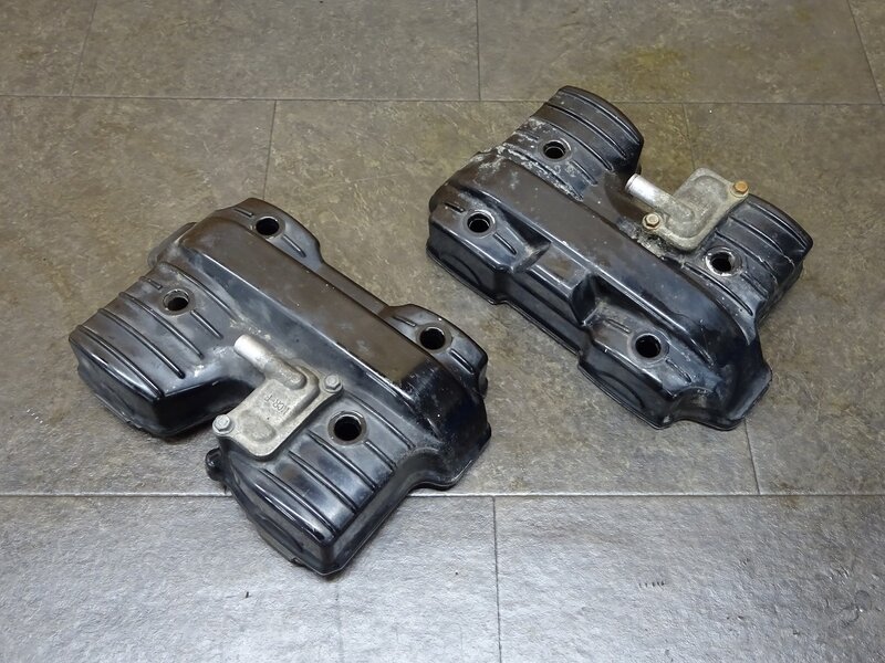 【250508】マグナ250(MC29-1700)◆ シリンダーヘッドカバー 腐食/削れ有 ※エンジンパーツ MC15E 【V-TWIN Vツイン | 中古バイクパーツ通販・買取　ジャンクヤード鳥取　JunkYard