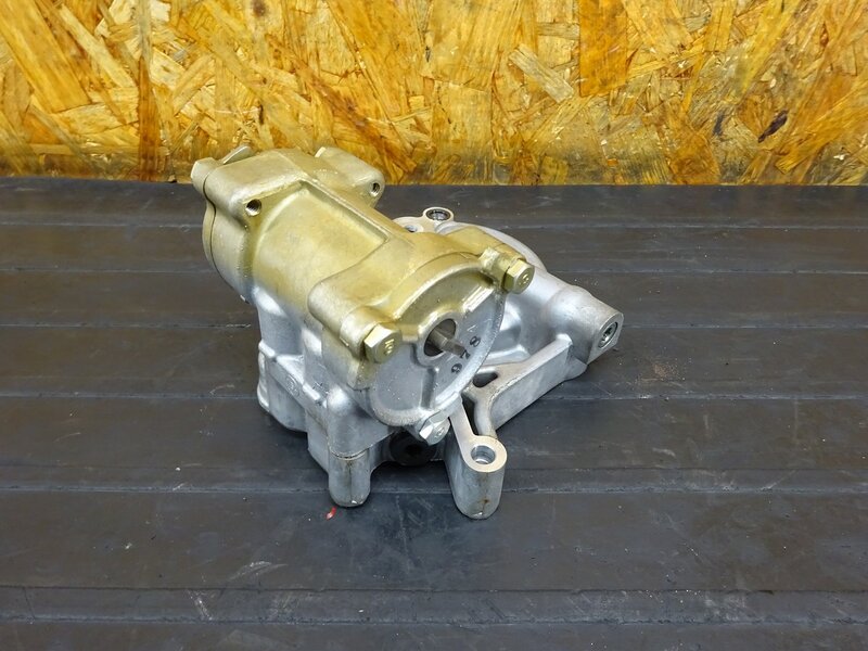 【250510】ZZR1200(ZXT20C-002)◇ オイルポンプ 【エンジンパーツ ※検:ZZR1100 ZRX1200 | 中古バイクパーツ通販・買取　ジャンクヤード鳥取　JunkYard