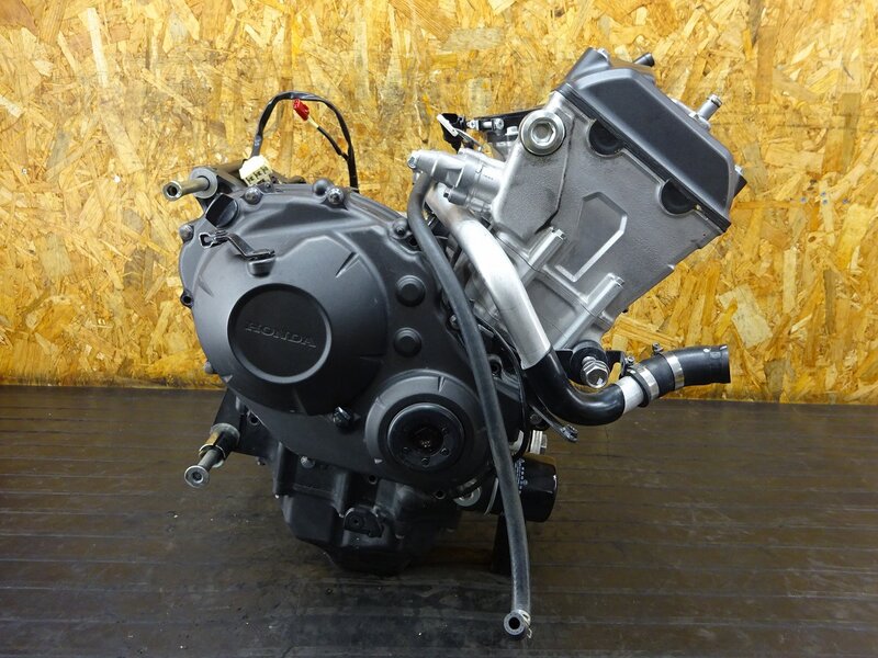 【250614】CBR1000RR SP(SC59-1600)◆ 中古エンジン ジェネレーター セルモーター 圧縮12/12/10/12(kg/cm2) 破損有 【後期 | 中古バイクパーツ通販・買取　ジャンクヤード鳥取　JunkYard