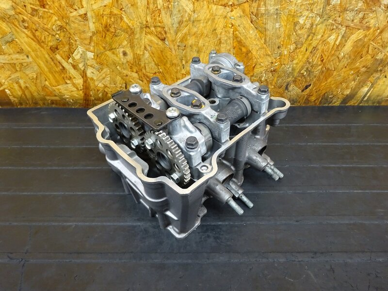 【250709】CBR250RR(MC51-1005)◇ シリンダーヘッド カムシャフト カムシャフトホルダー ※エンジンパーツ | 中古バイクパーツ通販・買取　ジャンクヤード鳥取　JunkYard