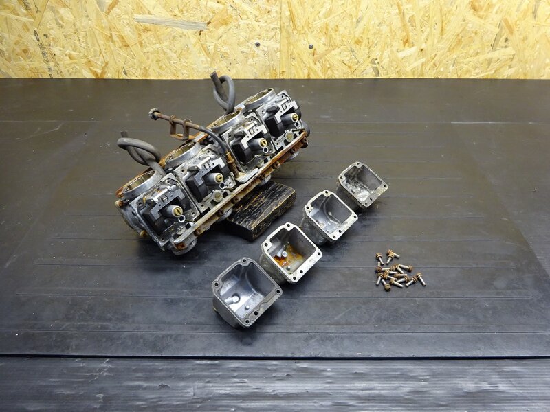 【250723】XJR400R(4HM-056)◆ キャブレター キャブ 錆有 | 中古バイクパーツ通販・買取　ジャンクヤード鳥取　JunkYard