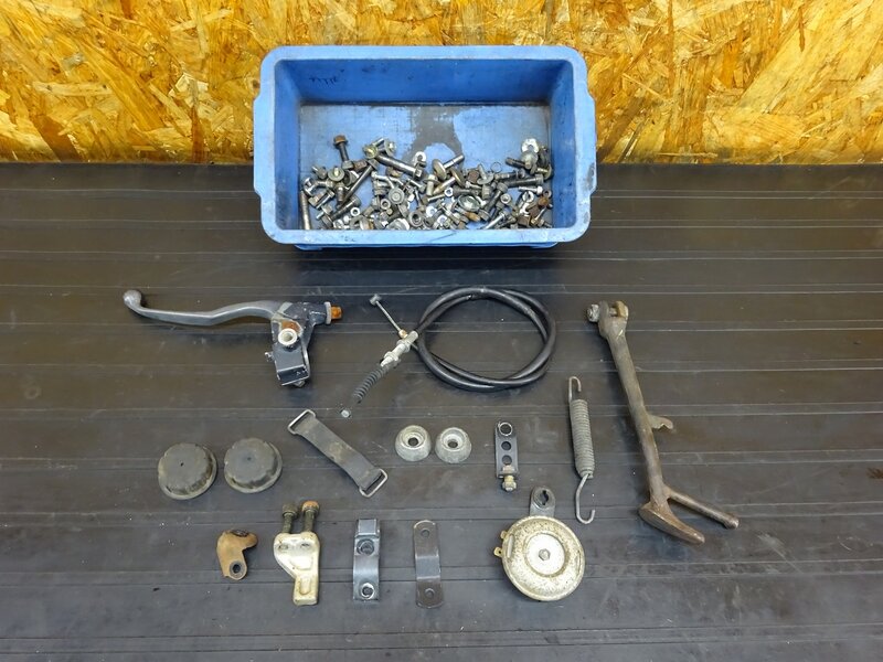 【250921】SRX400(1JL-022)◇ ボルトセット クラッチレバー サイドスタンド ホーン 【SRX600 1JK | 中古バイクパーツ通販・買取　ジャンクヤード鳥取　JunkYard