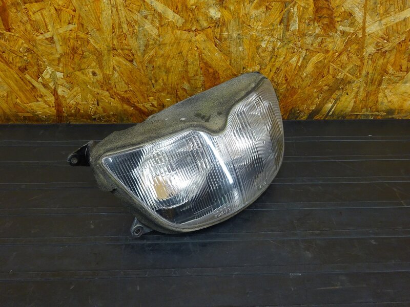 【251001】ZXR250(ZX250C-012)◇ ヘッドライト ヘッドライトユニット ヘッドライトレンズ 傷有 | 中古バイクパーツ通販・買取　ジャンクヤード鳥取　JunkYard