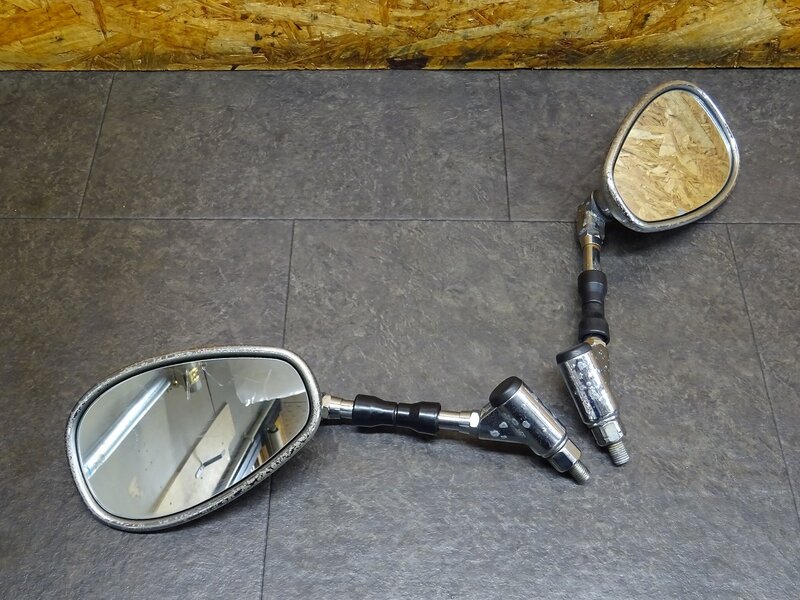 【251102】SR400(RH01J-020)◆ ミラー左右セット オーバル 10mm 削れ/腐食有 【イモビ付 | 中古バイクパーツ通販・買取　ジャンクヤード鳥取　JunkYard