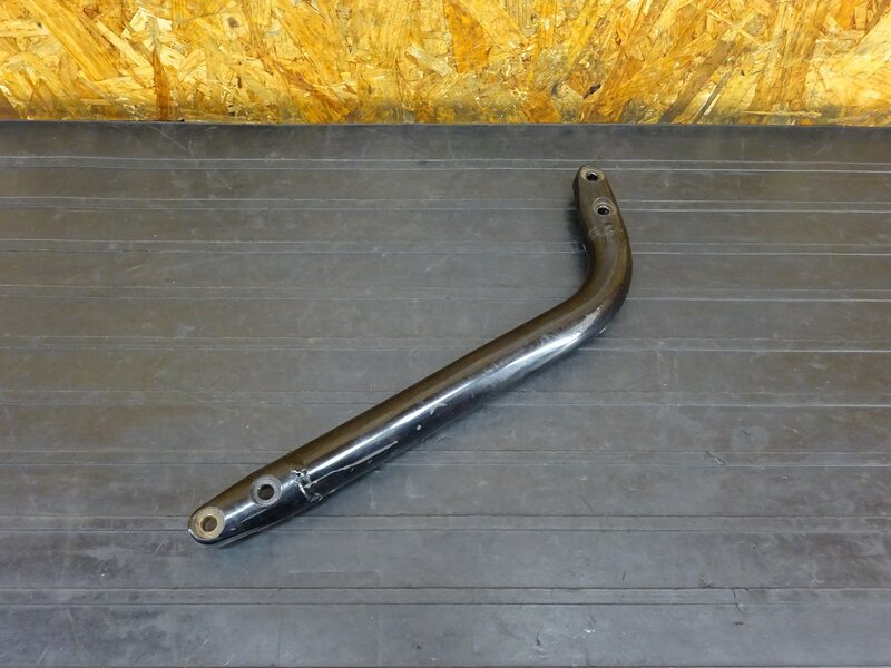 【251108】◇ XJR1300(RP17J) ダウンチューブ アンダーフレーム サブフレーム 錆/削れ有 | 中古バイクパーツ通販・買取　ジャンクヤード鳥取　JunkYard