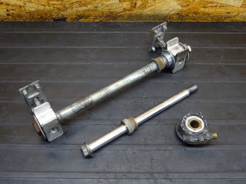 【251110】SRX400(3VN-086)◆ アクスルシャフト前後セット フロント/リアアクスルシャフト チェーンアジャスター メーターギア 【SRX600 | 中古バイクパーツ通販・買取　ジャンクヤード鳥取　JunkYard