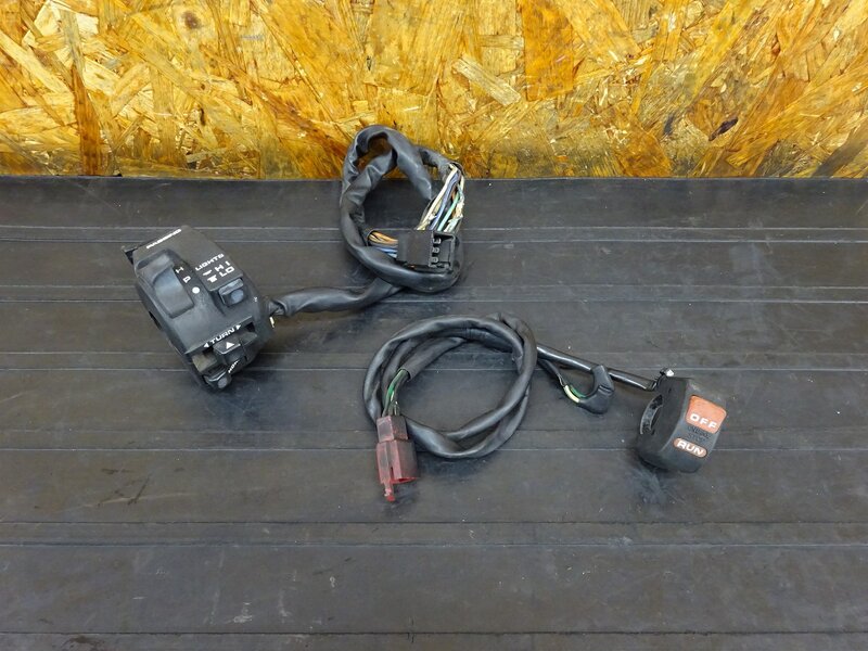 【251122】NSR250R(MC21)◇ ハンドルスイッチ左右セット スイッチボックス キルスイッチ 配線加工有 【検索:MC18 MC28 SE SP | 中古バイクパーツ通販・買取　ジャンクヤード鳥取　JunkYard