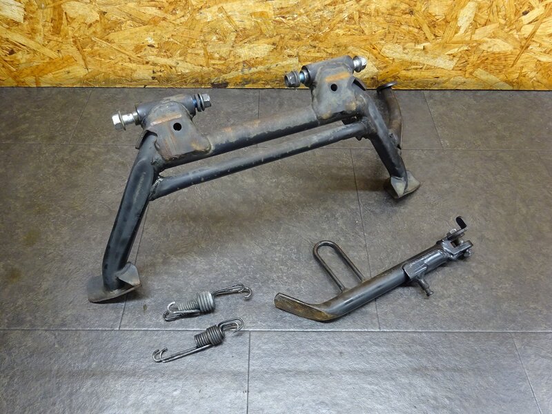 【251210】スカイウェイブ250S(CJ46A-104)◆ スタンドセット センタースタンド サイドスタンド スプリング | 中古バイクパーツ通販・買取　ジャンクヤード鳥取　JunkYard