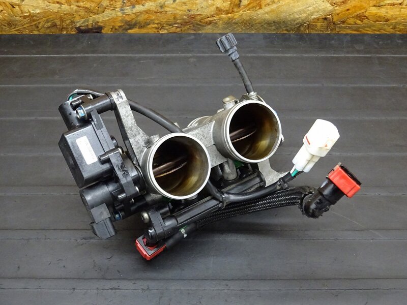 【251220】Ninja250(EX250L-019)◆ スロットルボディ インジェクター 【ABS付 | 中古バイクパーツ通販・買取　ジャンクヤード鳥取　JunkYard