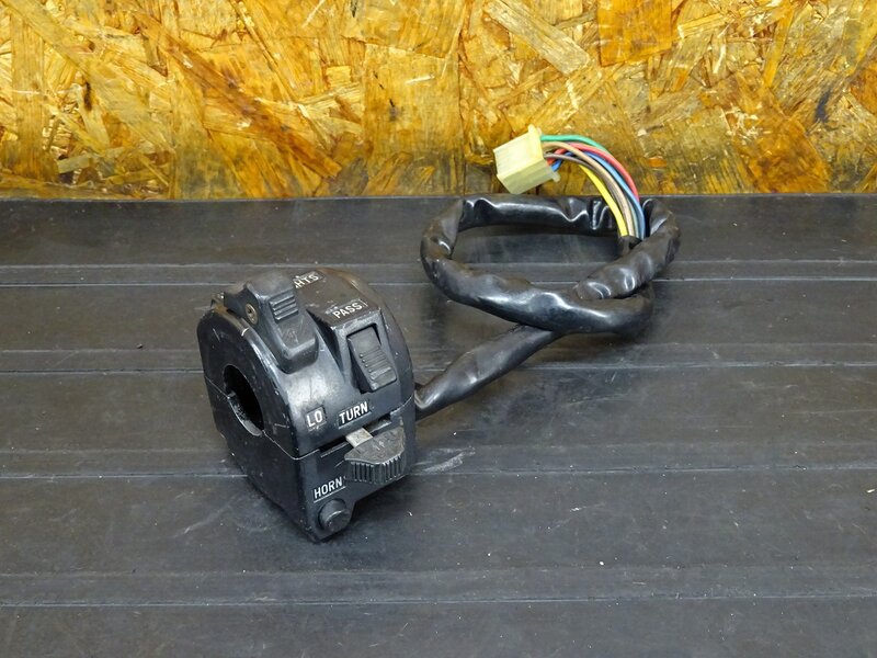 【260120】SR400(1JR-342)◇ ハンドルスイッチ左 スイッチボックス 【検:SR500 1JN 2J2 2H6 | 中古バイクパーツ通販・買取　ジャンクヤード鳥取　JunkYard