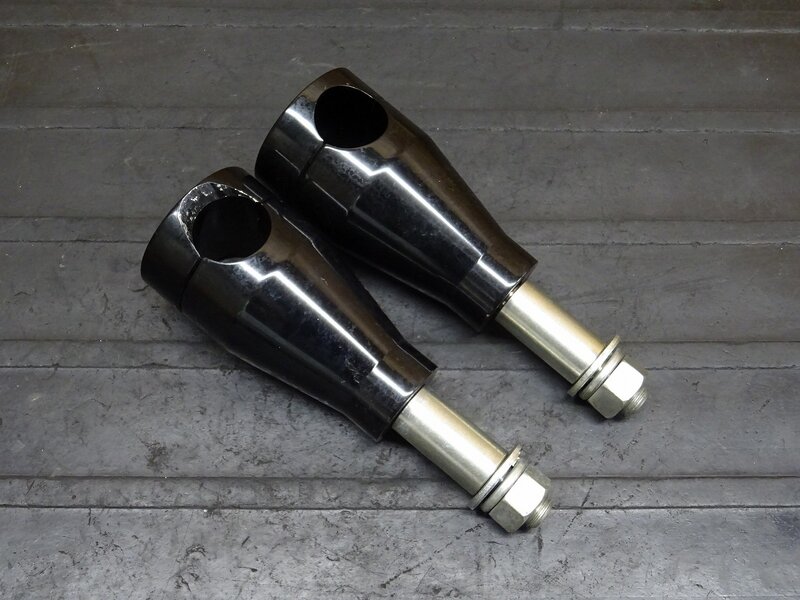 【260213】マグナ250(MC29-1012)◆ 社外ハンドルポスト ハンドルライザー ブラック ガレージT&F?? 曲がり有 【V-TWIN | 中古バイクパーツ通販・買取　ジャンクヤード鳥取　JunkYard