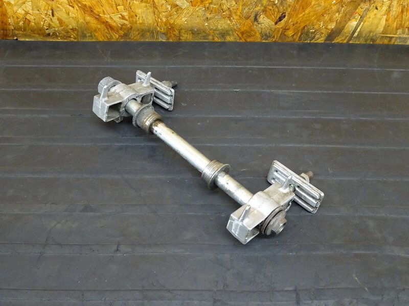 【250521】ジェイド(MC23-1002)◇ リアアクスルシャフト チェーンアジャスター/引き 【JADE | 中古バイクパーツ通販・買取　ジャンクヤード鳥取　JunkYard