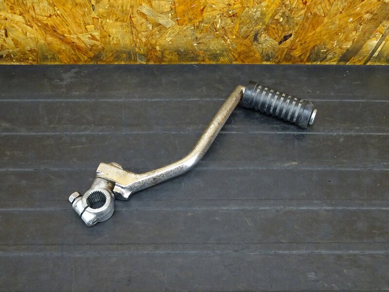 【250702】SR400(1JR-304)◇ キックペダル スターターペダル 錆 腐食有 【検:SR500 1JN 2J2 2H6 | 中古バイクパーツ通販・買取　ジャンクヤード鳥取　JunkYard