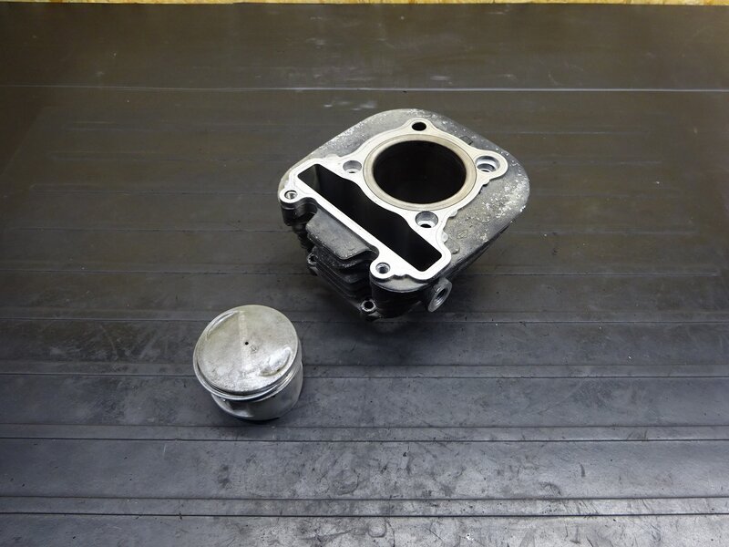 【250711】TW200(2JL-053)◆ シリンダーセット ピストン ※エンジンパーツ | 中古バイクパーツ通販・買取　ジャンクヤード鳥取　JunkYard