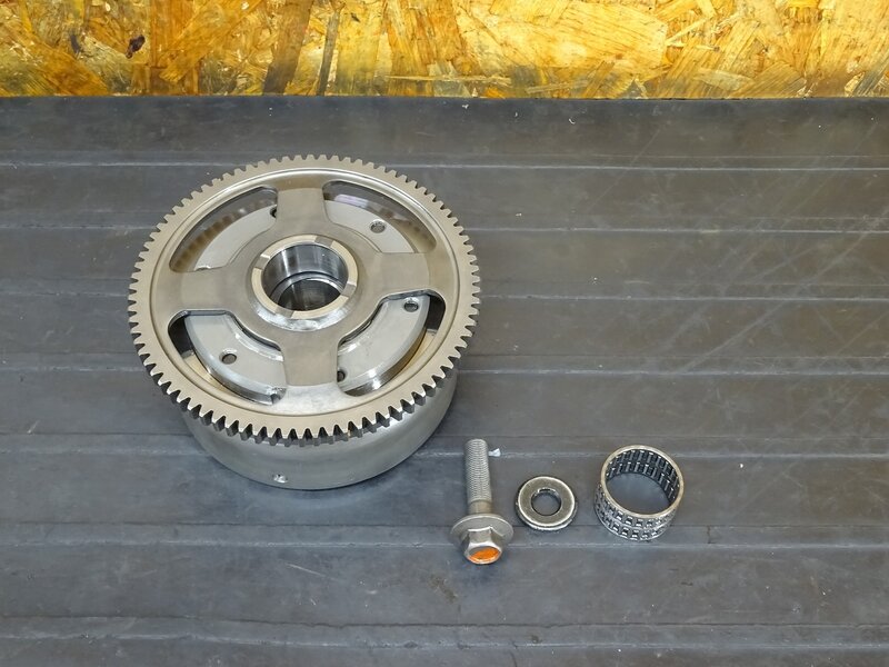【250802】GB400TT(NC20-1011)◇ フライホイール ワンウェイクラッチ ※エンジンパーツ 【検索:GB500TT | 中古バイクパーツ通販・買取　ジャンクヤード鳥取　JunkYard
