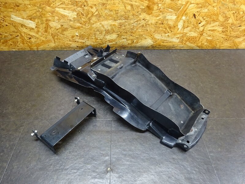 【250824】XJR1300(RP01J-002)◆ フェンダーレスキット フェンレス リアフェンダー デイトナ?? DAYTONA?? FRP 【RP03J | 中古バイクパーツ通販・買取　ジャンクヤード鳥取　JunkYard