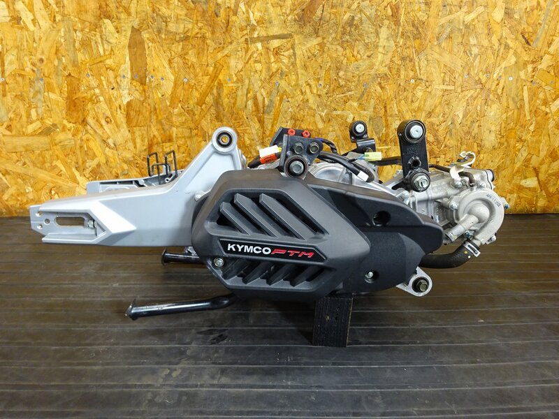 【250901】キムコ KRV180(SA35AC)◇ 中古エンジン クランキングOK 圧縮10kg/cm2 ジェネレーター スイングアーム 【TCS | 中古バイクパーツ通販・買取　ジャンクヤード鳥取　JunkYard